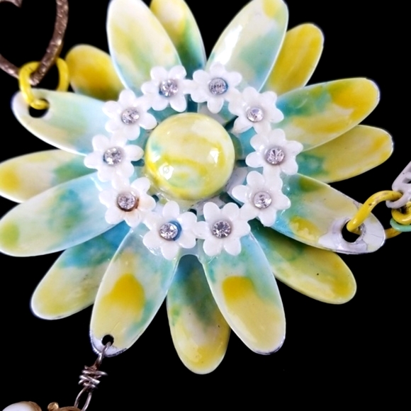 Repurposed Assemblage Vintage Necklace - Picture 6 of 10